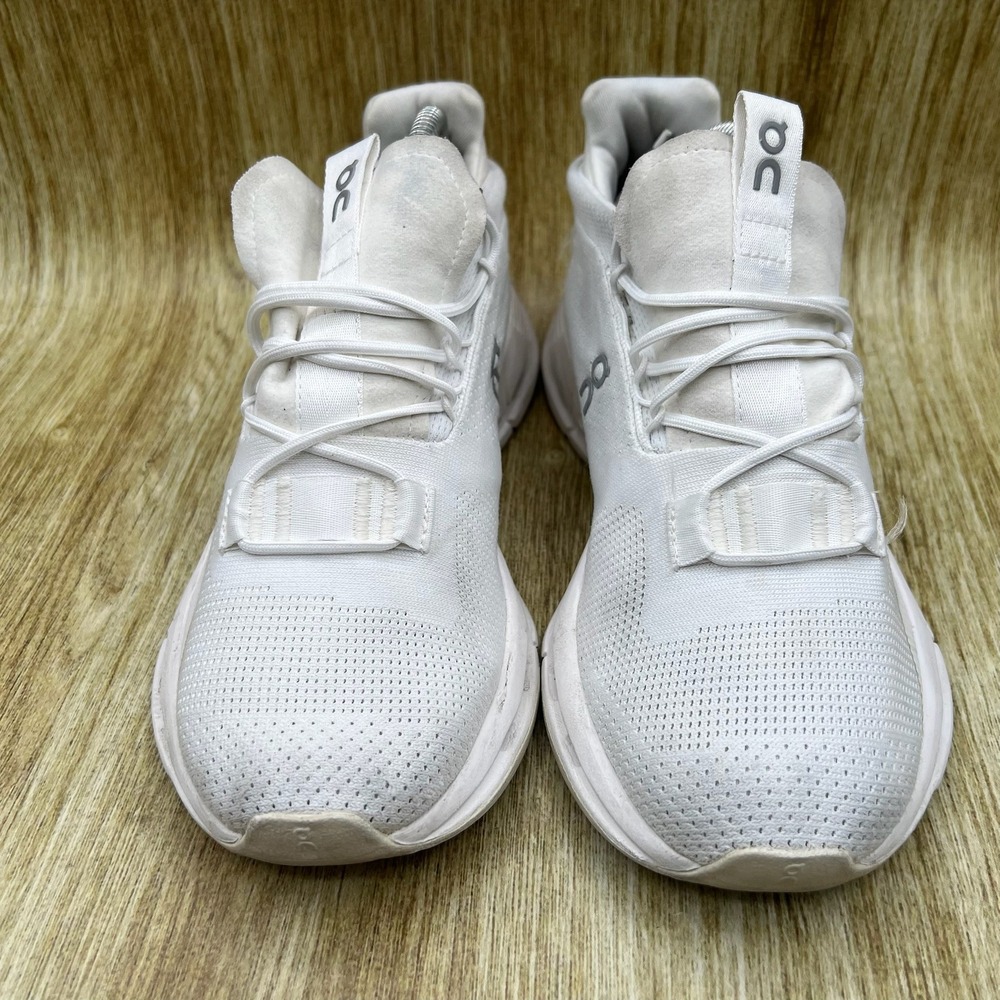 On Cloud Cloudnova Women's Size 6.5 White Mesh Sneakers Shoes Athletic - Picture 2 of 10